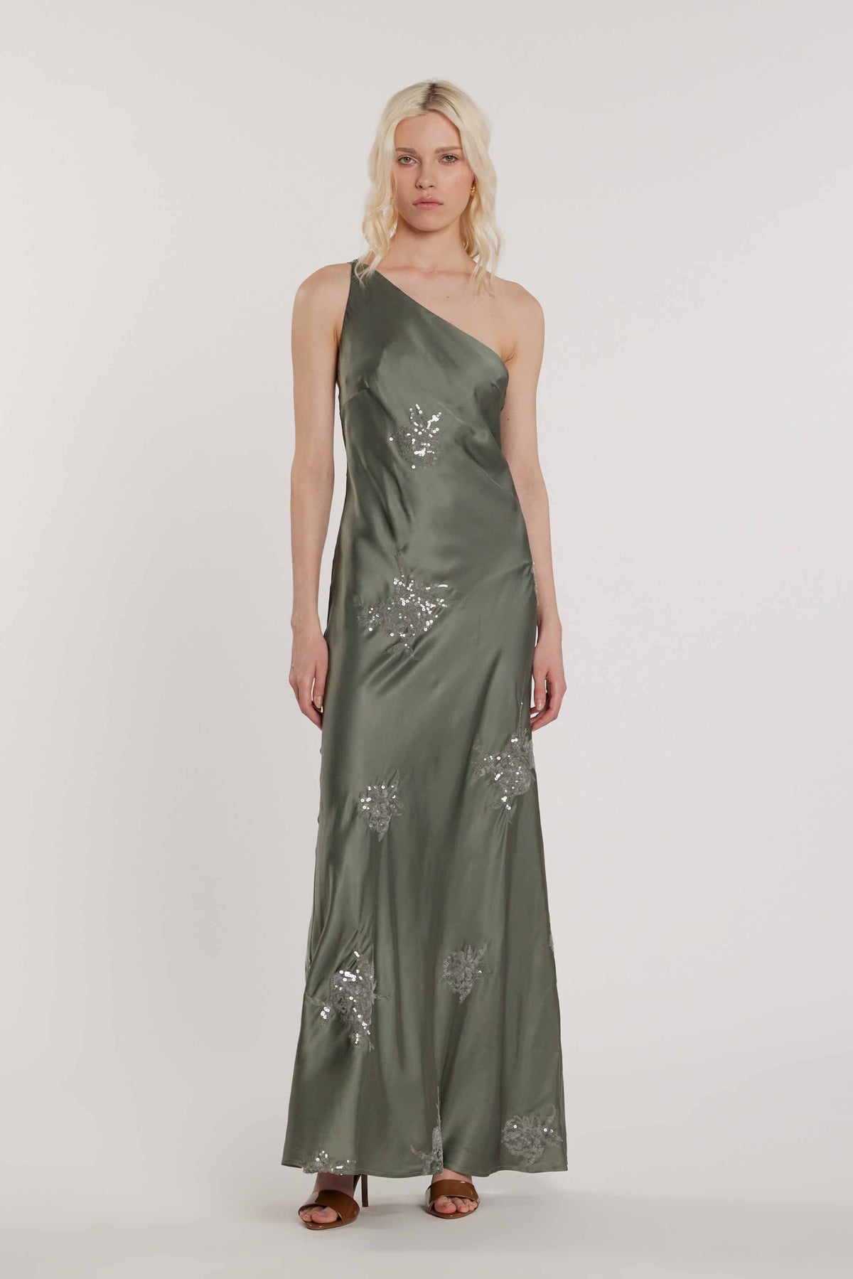 Abito ARCAJA lungo monospalla più stringhe dietro con ricamo fiori paillettes art. RDP2609055053 Donna Relish Primavera Estate 2026