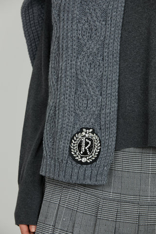 Sciarpa VARULO lavorazione trecce più patch logo con pietre art. RDA2508069028 Donna Relish Autunno Inverno 2025/2026