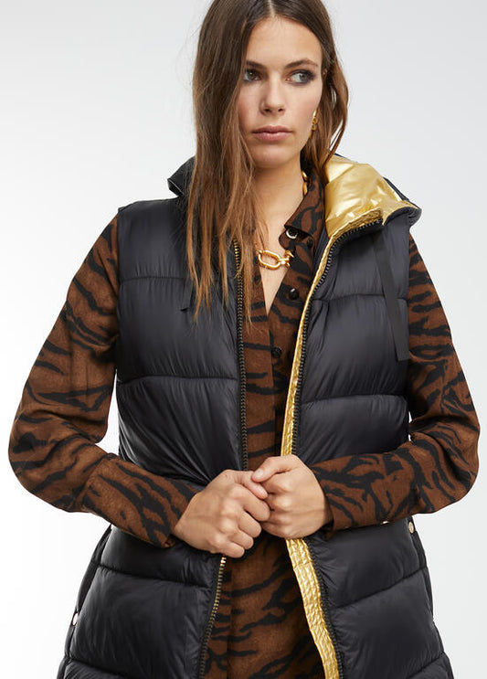 Gilet Midi Imbottito Con Dettagli Oro - Lola Casademunt Autunno/Inverno 2024/25 - LF2401009