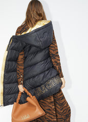 Gilet Midi Imbottito Con Dettagli Oro - Lola Casademunt Autunno/Inverno 2024/25 - LF2401009