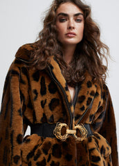 Cappotto Corto In Pelliccia Con Stampa Animalier - Lola Casademunt Autunno/Inverno 2024/25 - LF2401010