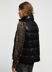 Gilet Corto Imbottito In Vernice - Lola Casademunt Autunno/Inverno 2024/25 - LF2401019