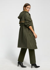 Trench in nylon con cappuccio - Lola Casademunt Autunno/Inverno 2024/25 - LF2401023