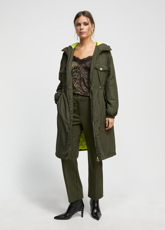 Trench in nylon con cappuccio - Lola Casademunt Autunno/Inverno 2024/25 - LF2401023