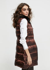 Gilet Midi Metallizzato Con Collo In Pelliccia - Lola Casademunt Autunno/Inverno 2024/25 - LF2401026